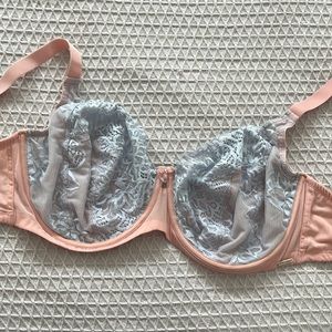 EUC unlined La Vie en Rose Bra - 40 E (DD)